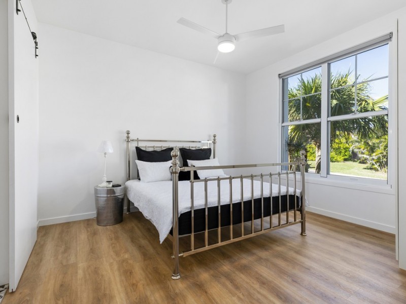 8 Dayspring Street, Sunrise Beach QLD 4567