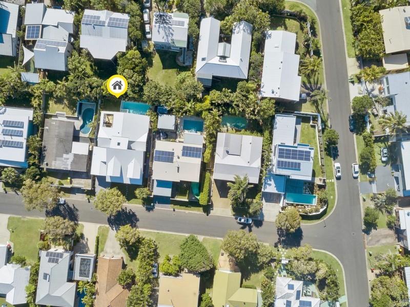 8 Dayspring Street, Sunrise Beach QLD 4567