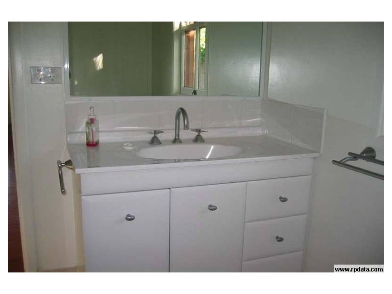 17 Wattle Street, Cooroy QLD 4563