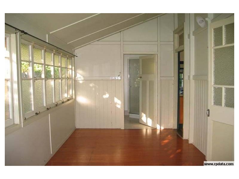 17 Wattle Street, Cooroy QLD 4563