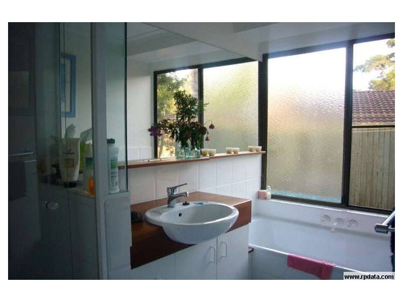 33 Griffith Ave, Tewantin QLD 4565