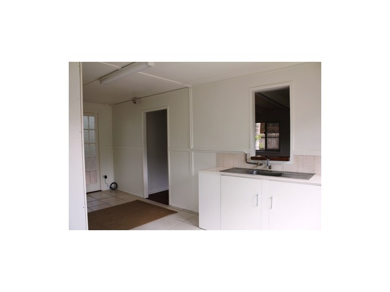 19 Eumundi Noosa Road, Noosaville QLD 4566