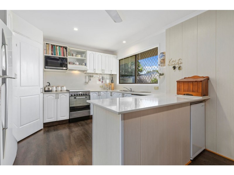 17 Foedera Crescent, Tewantin QLD 4565