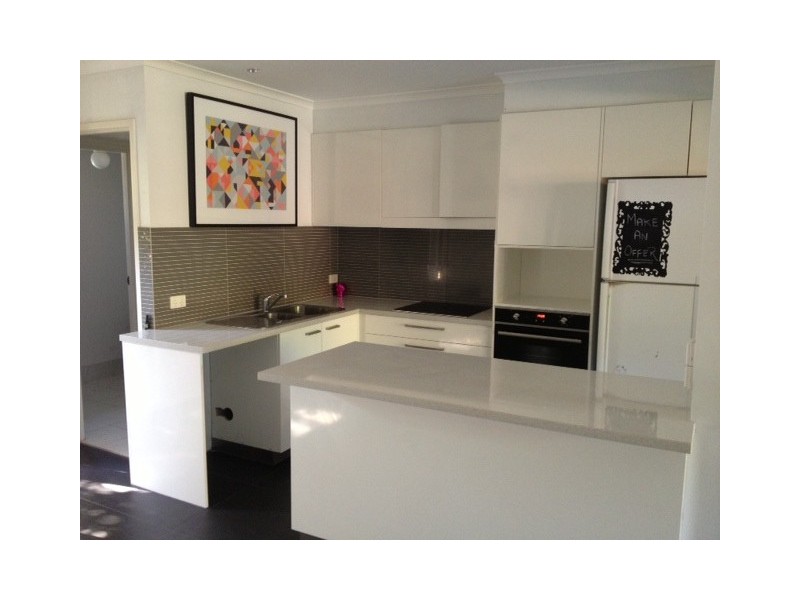 4/23  Margit Crescent, Sunrise Beach QLD 4567