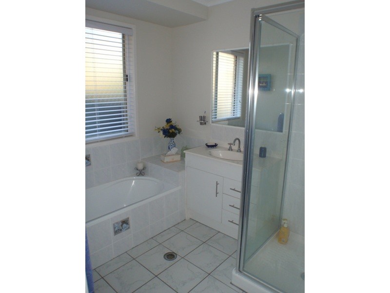 18 Tinaroo Place, Tewantin QLD 4565