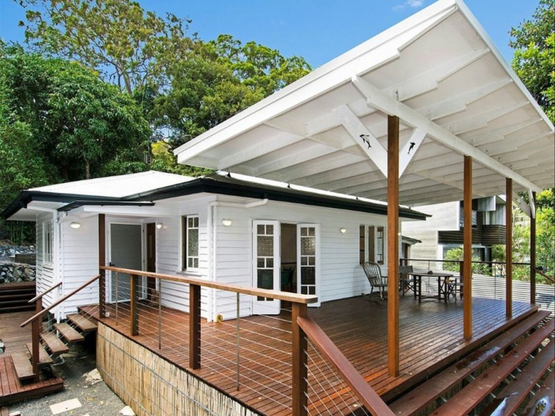 8 Boreen Parade, Boreen Point QLD 4565