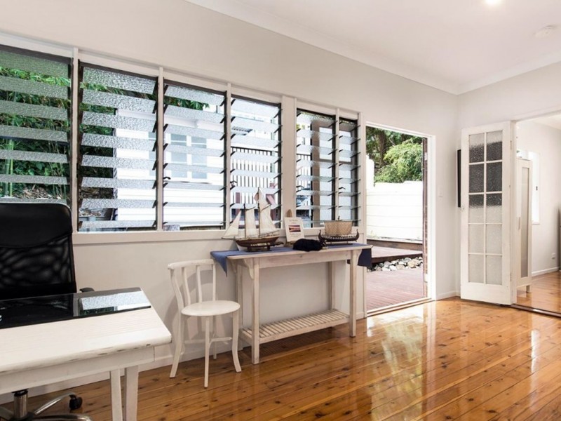 8 Boreen Parade, Boreen Point QLD 4565