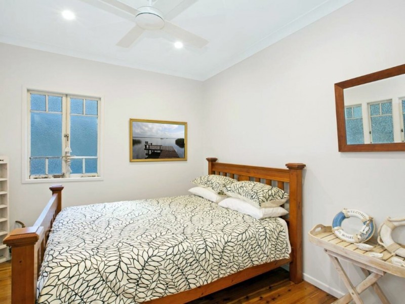8 Boreen Parade, Boreen Point QLD 4565