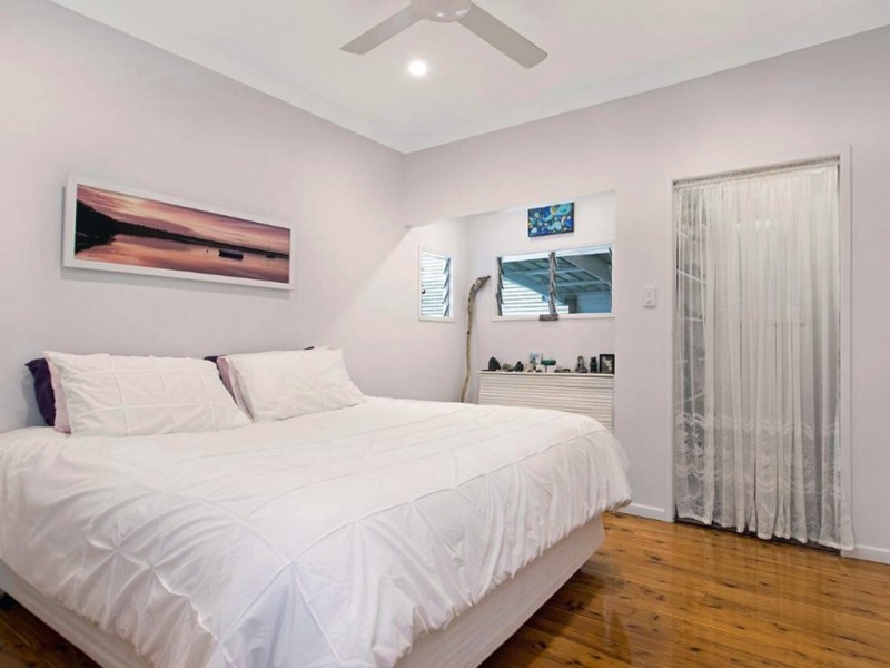 8 Boreen Parade, Boreen Point QLD 4565