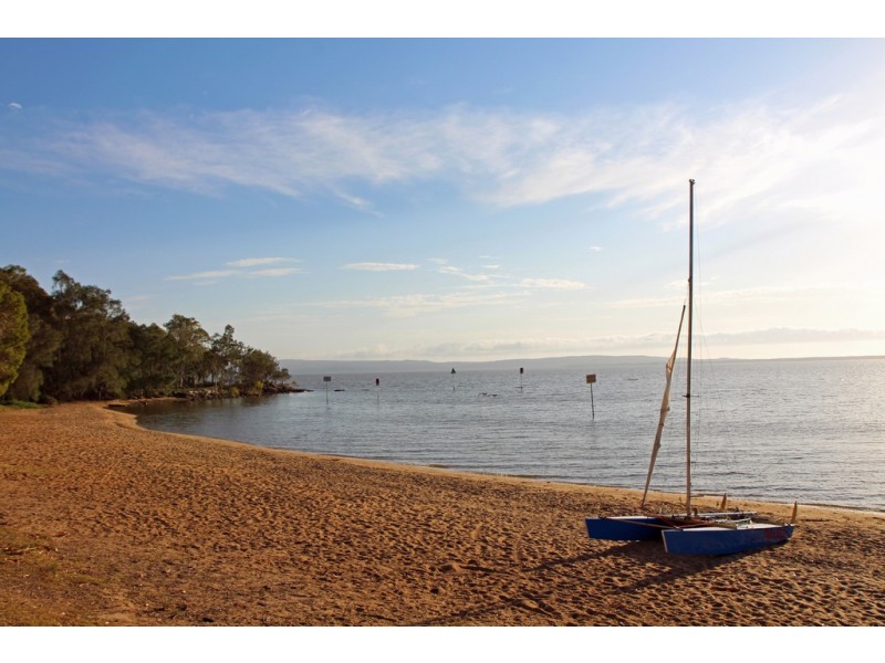 8 Boreen Parade, Boreen Point QLD 4565