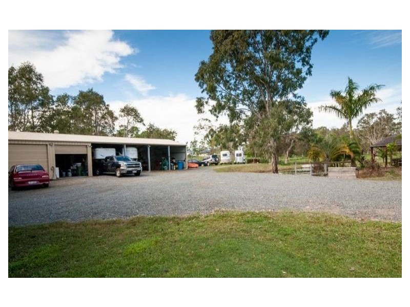 15 Yatama Place, Cooroibah QLD 4565