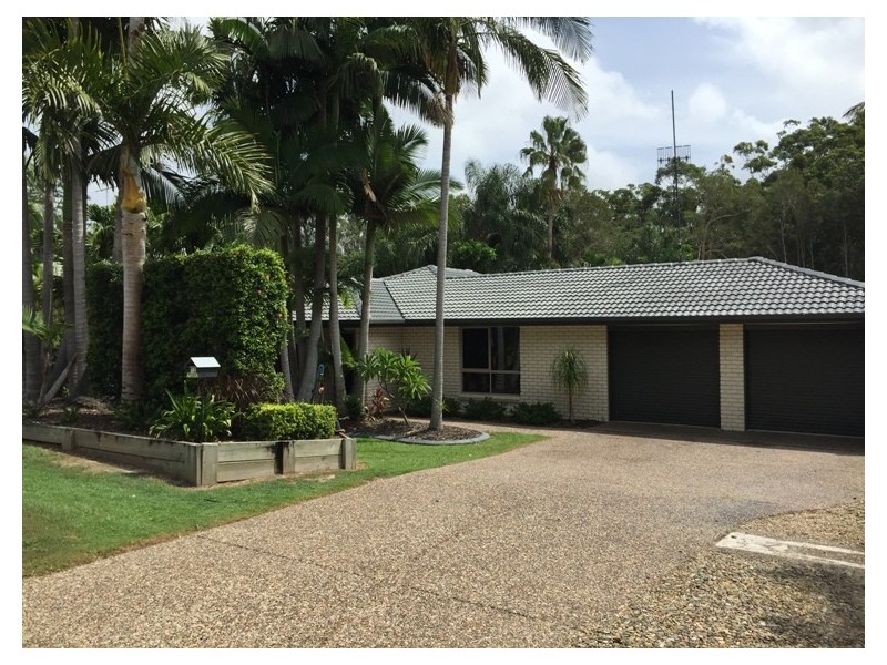 12 Lake Entrance Boulevard, Noosaville QLD 4566