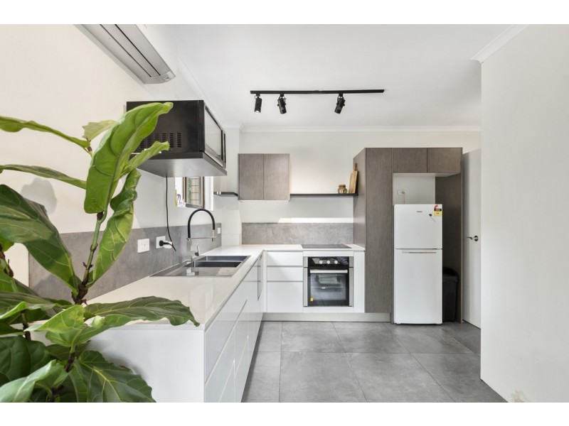 2/26 Katharina Street, Noosa Heads QLD 4567