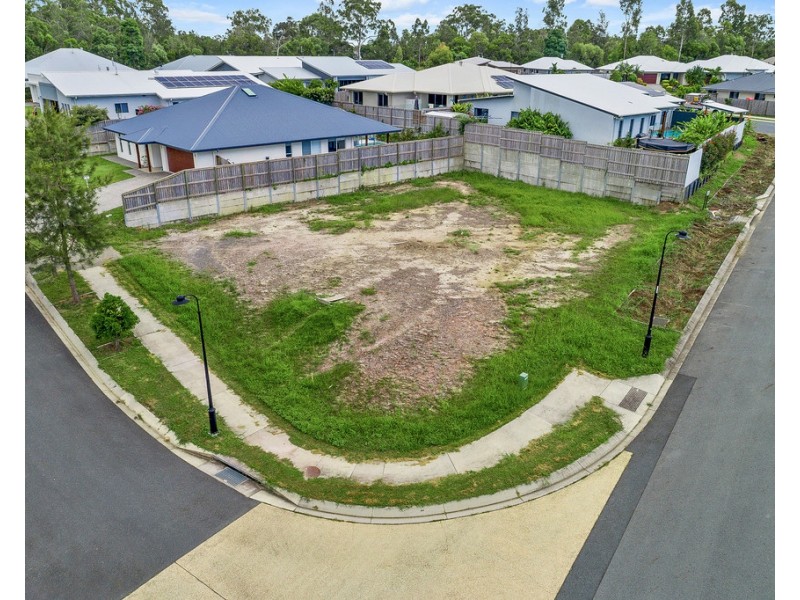 27 Shire Drive, Noosaville QLD 4566