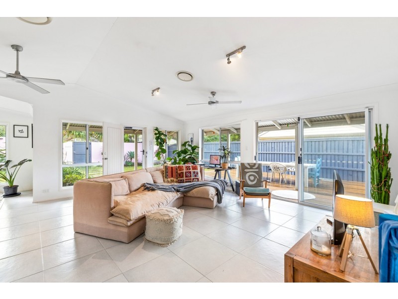 3 Hawley Court, Sunrise Beach QLD 4567