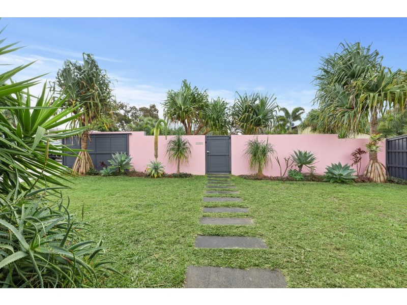 3 Hawley Court, Sunrise Beach QLD 4567