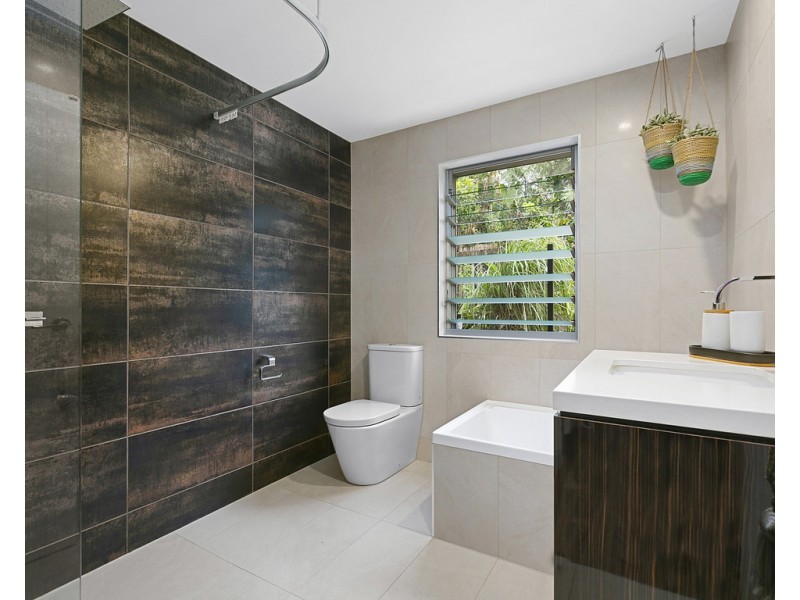 5 Goodchap Street, Tewantin QLD 4565