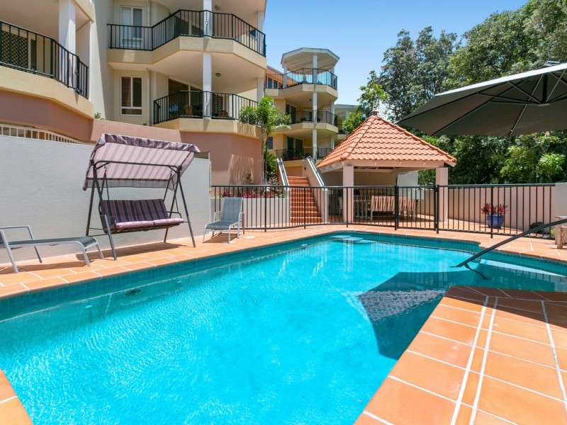 1/2 Park Crescent, Sunshine Beach QLD 4567