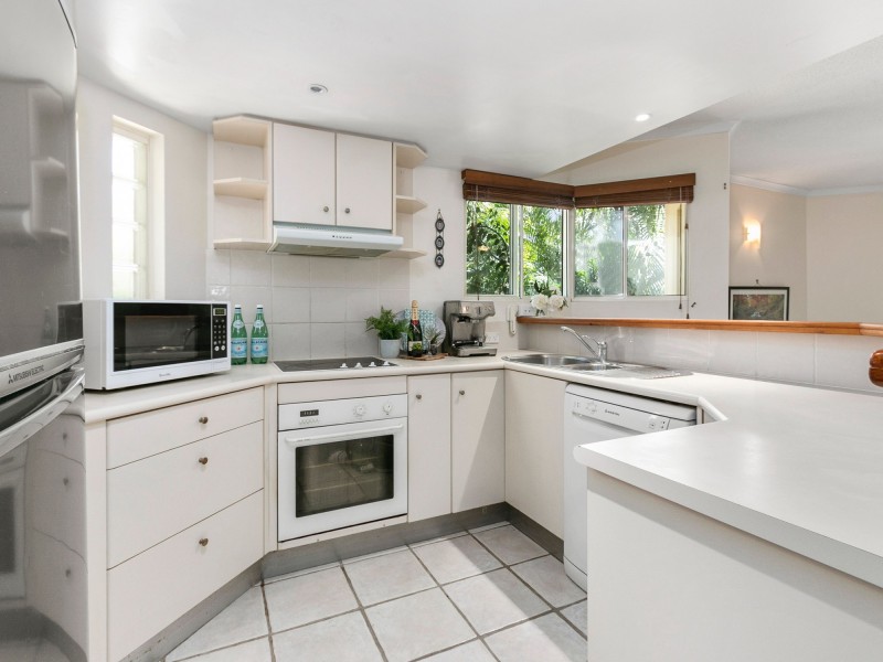 1/2 Park Crescent, Sunshine Beach QLD 4567