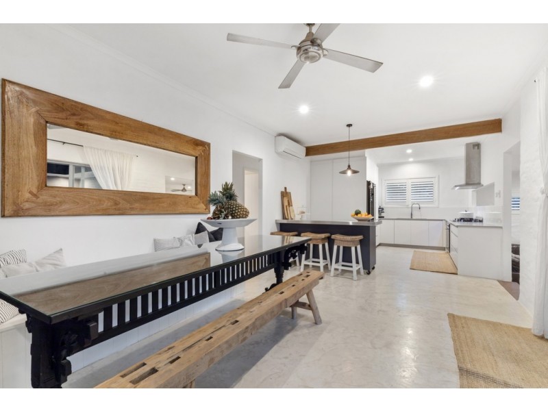 27 Sleepy Hollow Drive, Noosa Heads QLD 4567