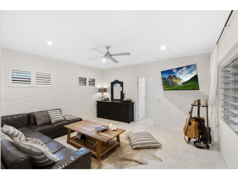 27 Sleepy Hollow Drive, Noosa Heads QLD 4567