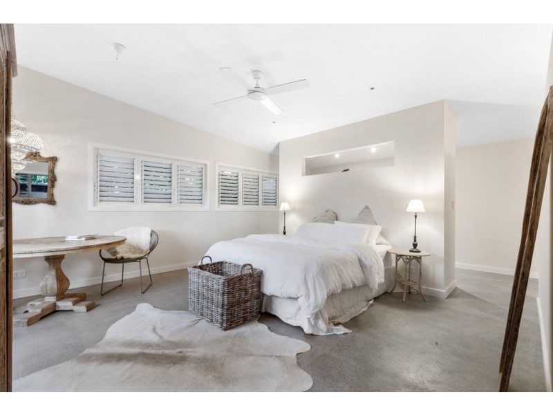 27 Sleepy Hollow Drive, Noosa Heads QLD 4567