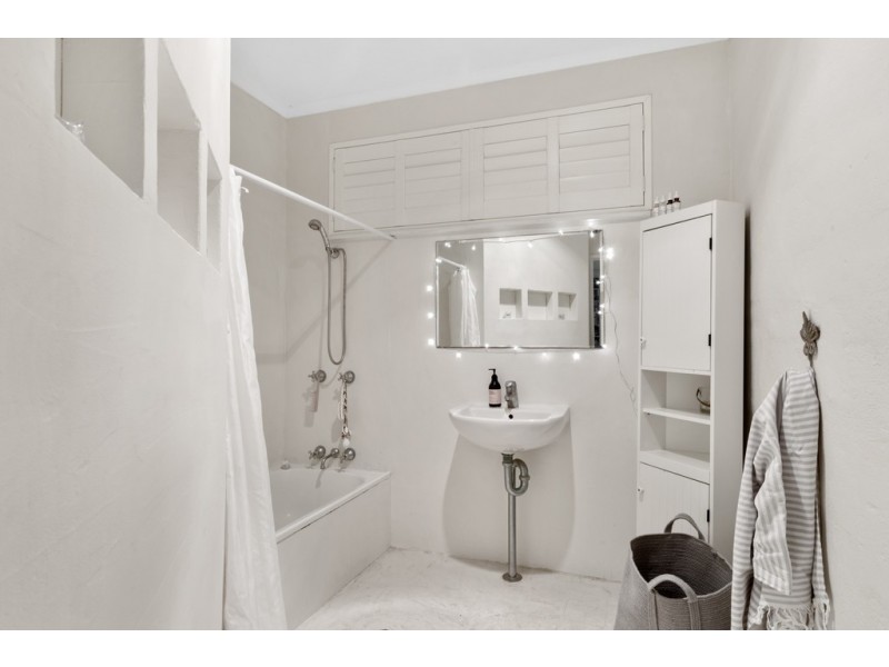 27 Sleepy Hollow Drive, Noosa Heads QLD 4567