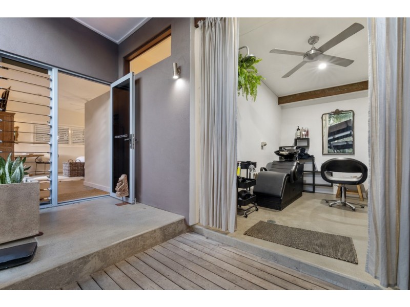 27 Sleepy Hollow Drive, Noosa Heads QLD 4567