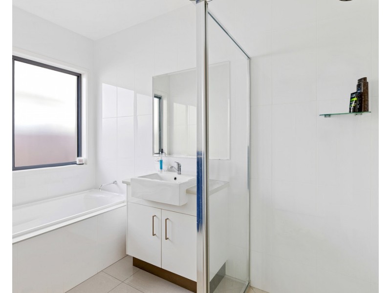 14 Viola Square, Peregian Springs QLD 4573