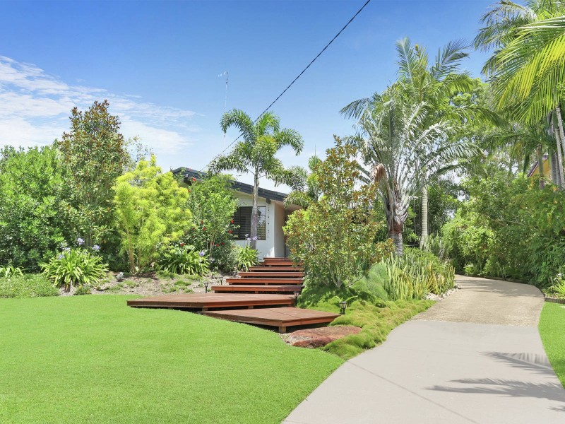 6 St Andrews Drive, Tewantin QLD 4565