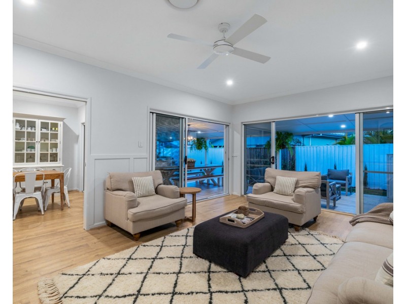 37 Pine Street, Cooroy QLD 4563