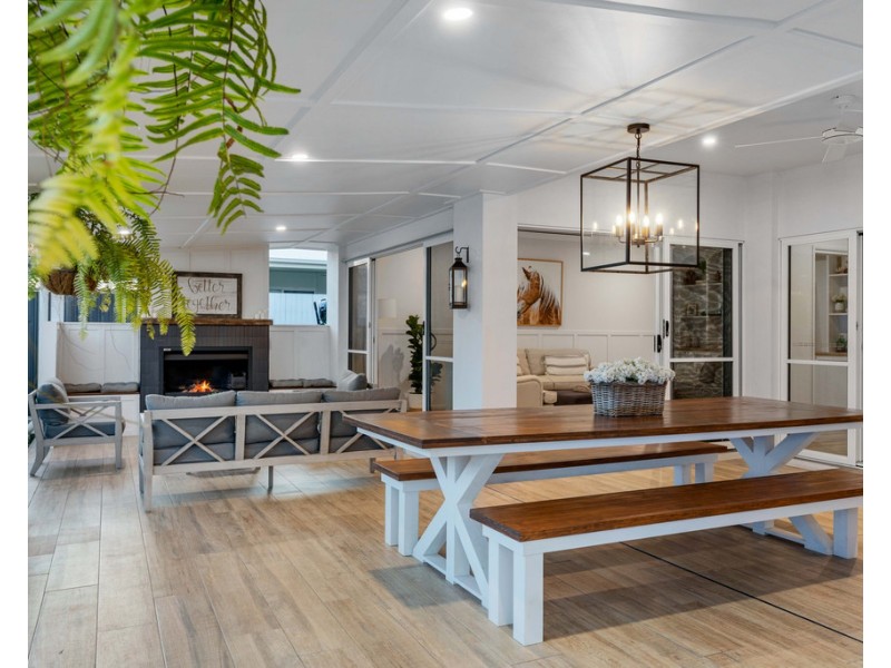 37 Pine Street, Cooroy QLD 4563