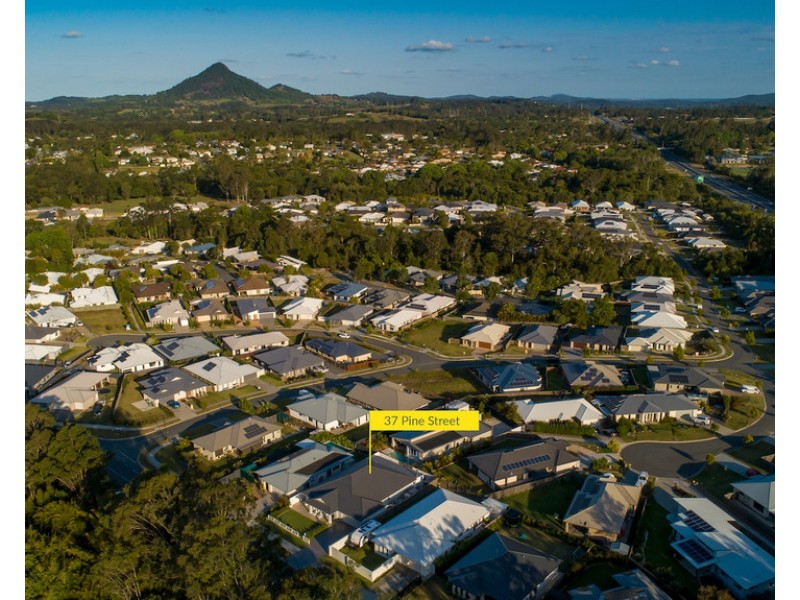37 Pine Street, Cooroy QLD 4563