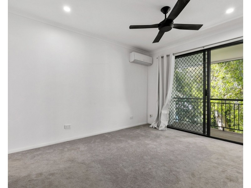 3/8 Beacon Court, Sunrise Beach QLD 4567