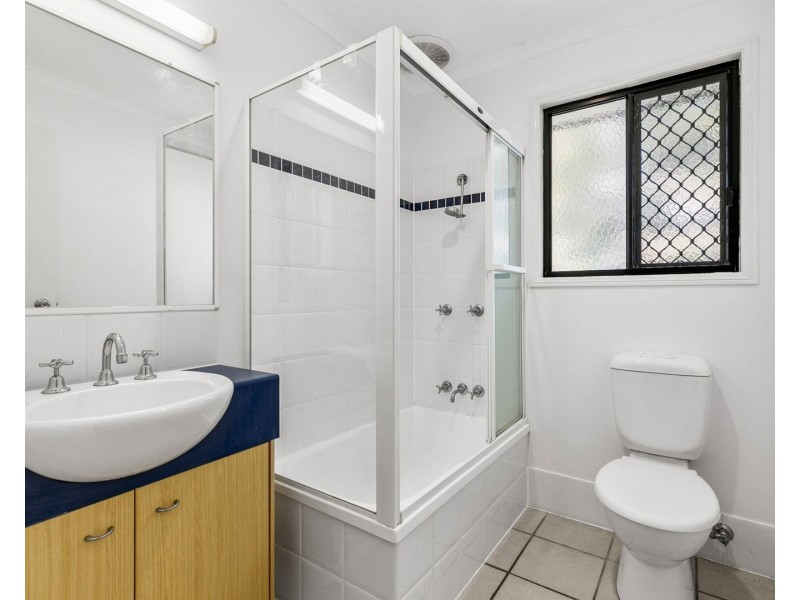 3/8 Beacon Court, Sunrise Beach QLD 4567