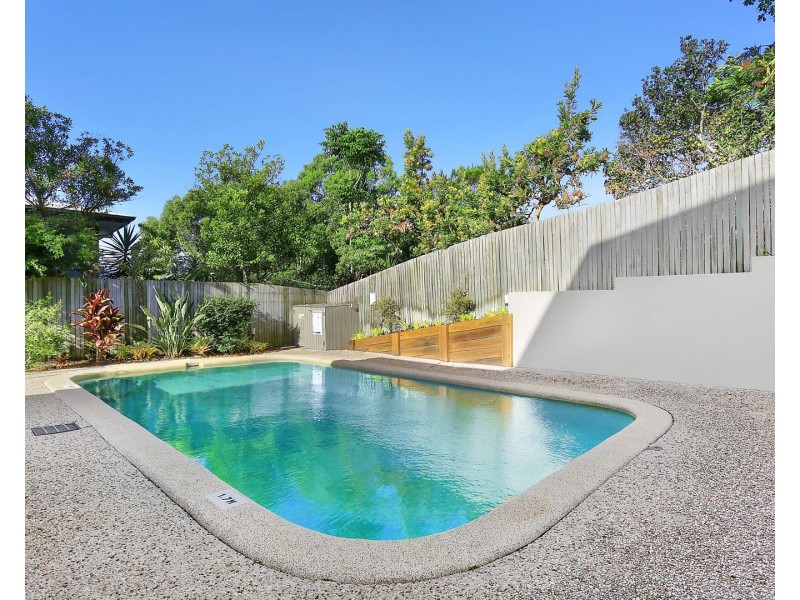 3/8 Beacon Court, Sunrise Beach QLD 4567