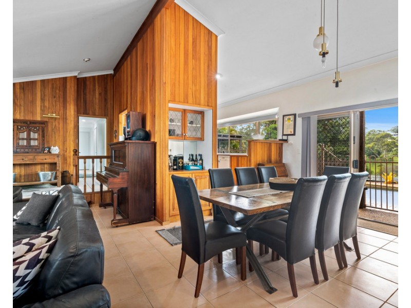 4 Falcon Crescent, Cooroy QLD 4563