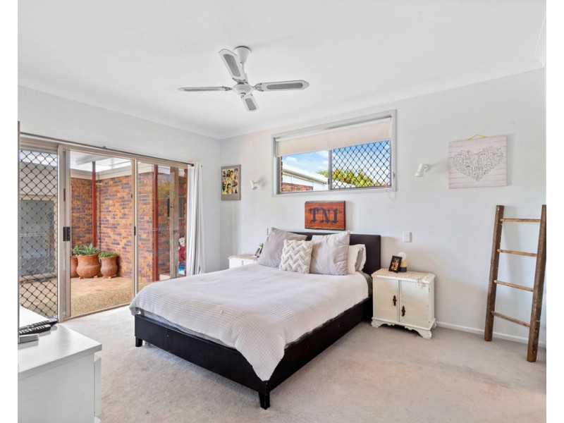 4 Falcon Crescent, Cooroy QLD 4563