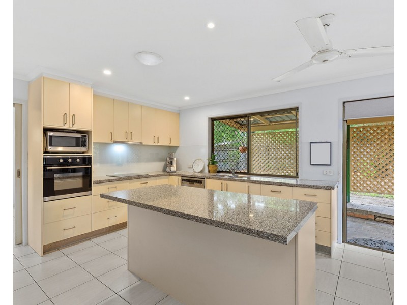 17 Griffith Avenue, Tewantin QLD 4565