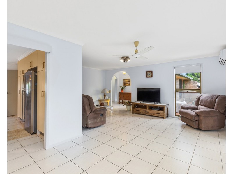 17 Griffith Avenue, Tewantin QLD 4565