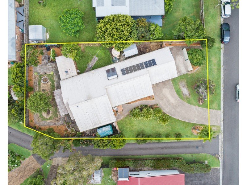 17 Griffith Avenue, Tewantin QLD 4565