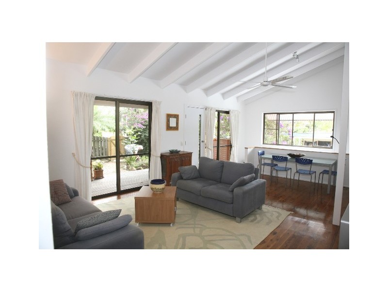 11 John St, Tewantin QLD 4565