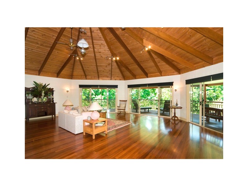 8 Burnett Place, Tewantin QLD 4565