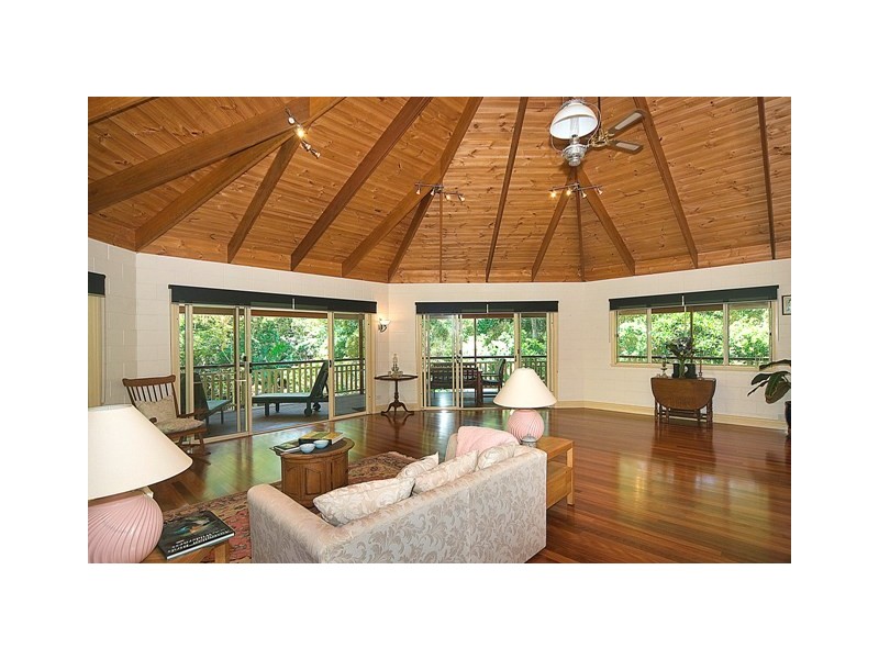 8 Burnett Place, Tewantin QLD 4565