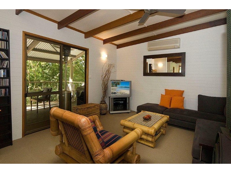 14 Sail Street, Noosaville QLD 4566