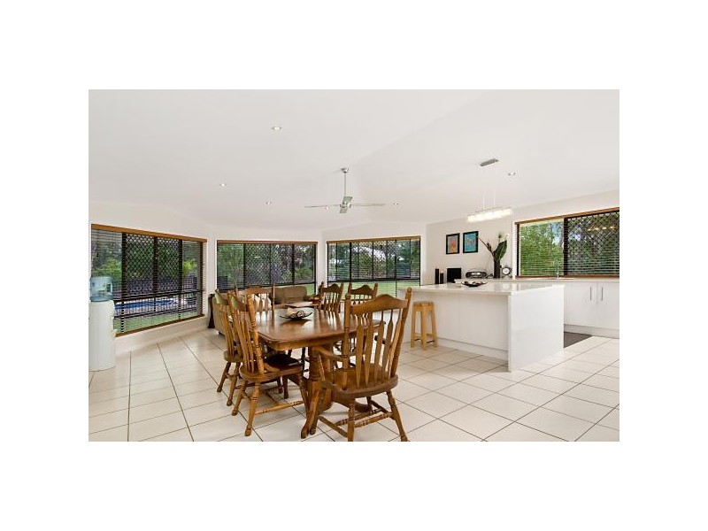 7 Lakeside Dr, Cooroibah QLD 4565