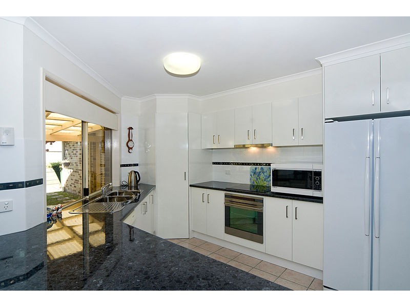 4 Prestwick Court, Tewantin QLD 4565