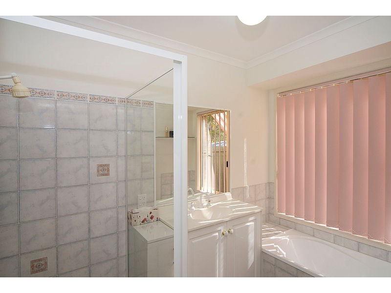 4 Prestwick Court, Tewantin QLD 4565