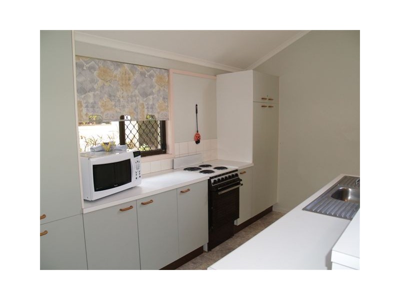 27 Munna Crescent, Noosaville QLD 4566