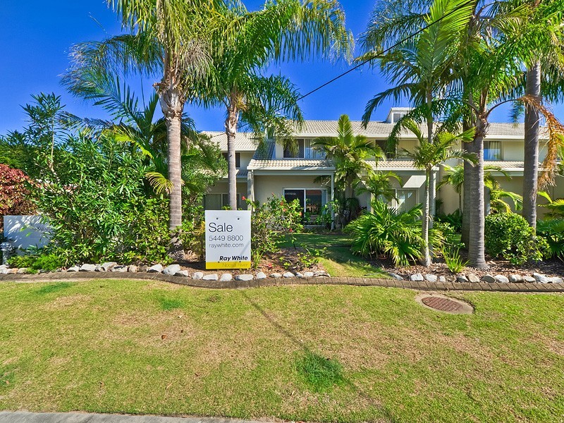 2/17 Margit Cr, Sunrise Beach QLD 4567